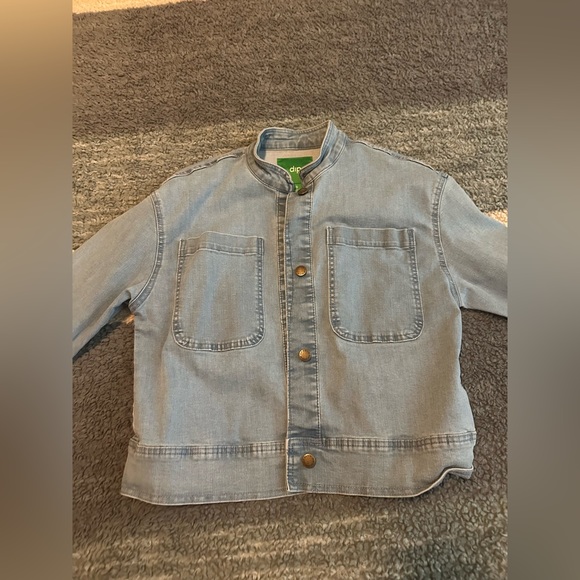 Light Jean jacket - Picture 2 of 3
